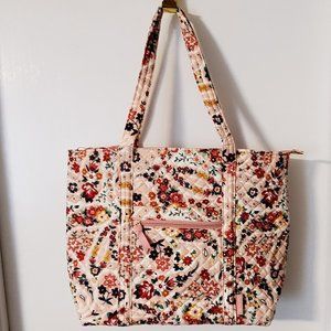 Vera Bradley Prairie Paisley Vera Tote